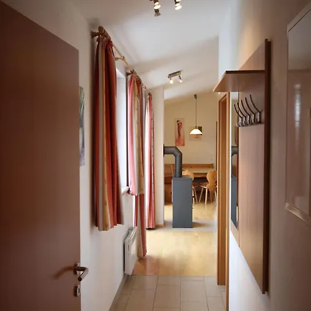 St Margarethen Near Lift, Cleaning Included Apartment