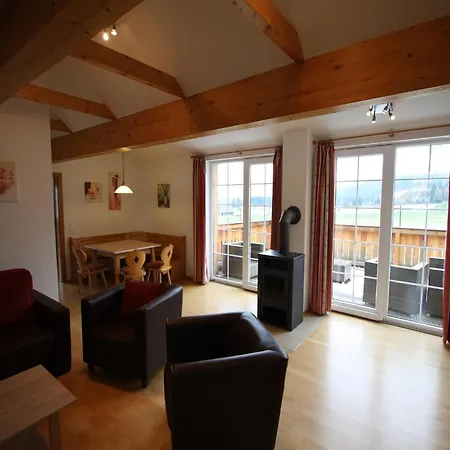 St Margarethen Near Lift, Cleaning Included Apartment *