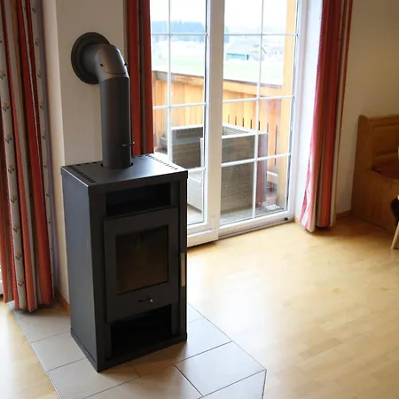 St Margarethen Near Lift, Cleaning Included Apartment